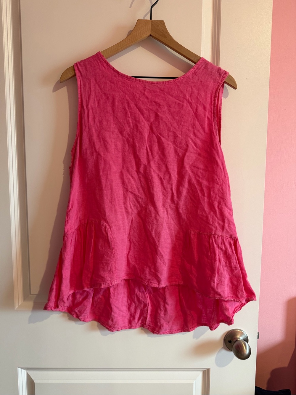 Relaxed Ruffled Hem Sleeveless Tank Top — Hot Pink